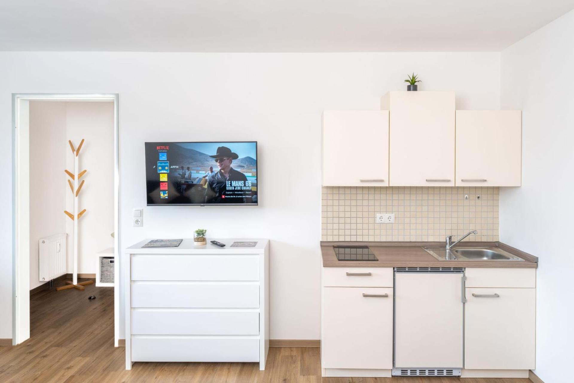Modernes Apartment Mit Privatem Stellplatz Wenige Minuten Von Der Innenstadt & Mosel Koblenz  Buitenkant foto